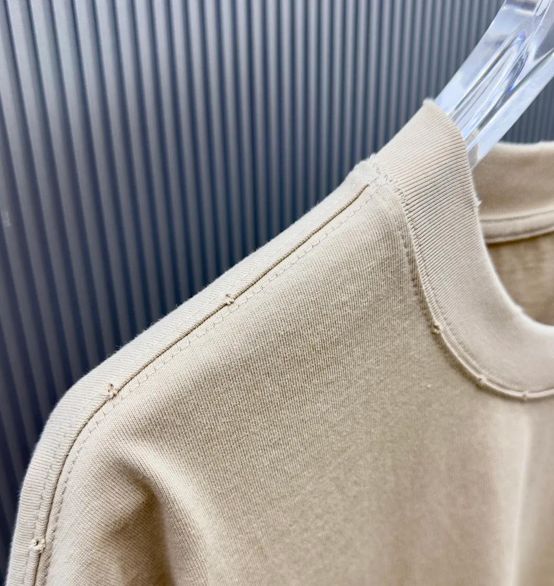 （ Quality ） ： . Chrome.Hearts T ： 100% ： 1*1 ： ： Khaki Size：M—4XL Same Style